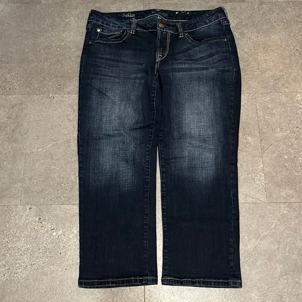 Ricki’s Revolution Ashley Denim Capri, Size 29, Blue